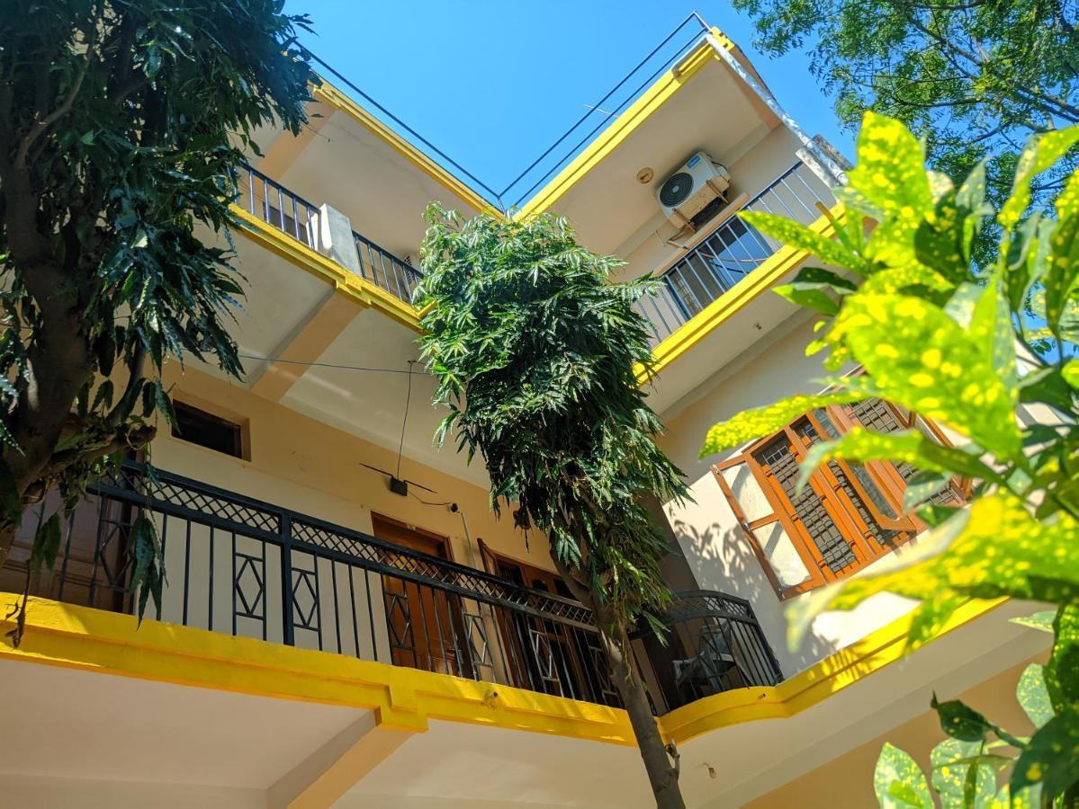 Lumbini Garden Lodge מראה חיצוני תמונה
